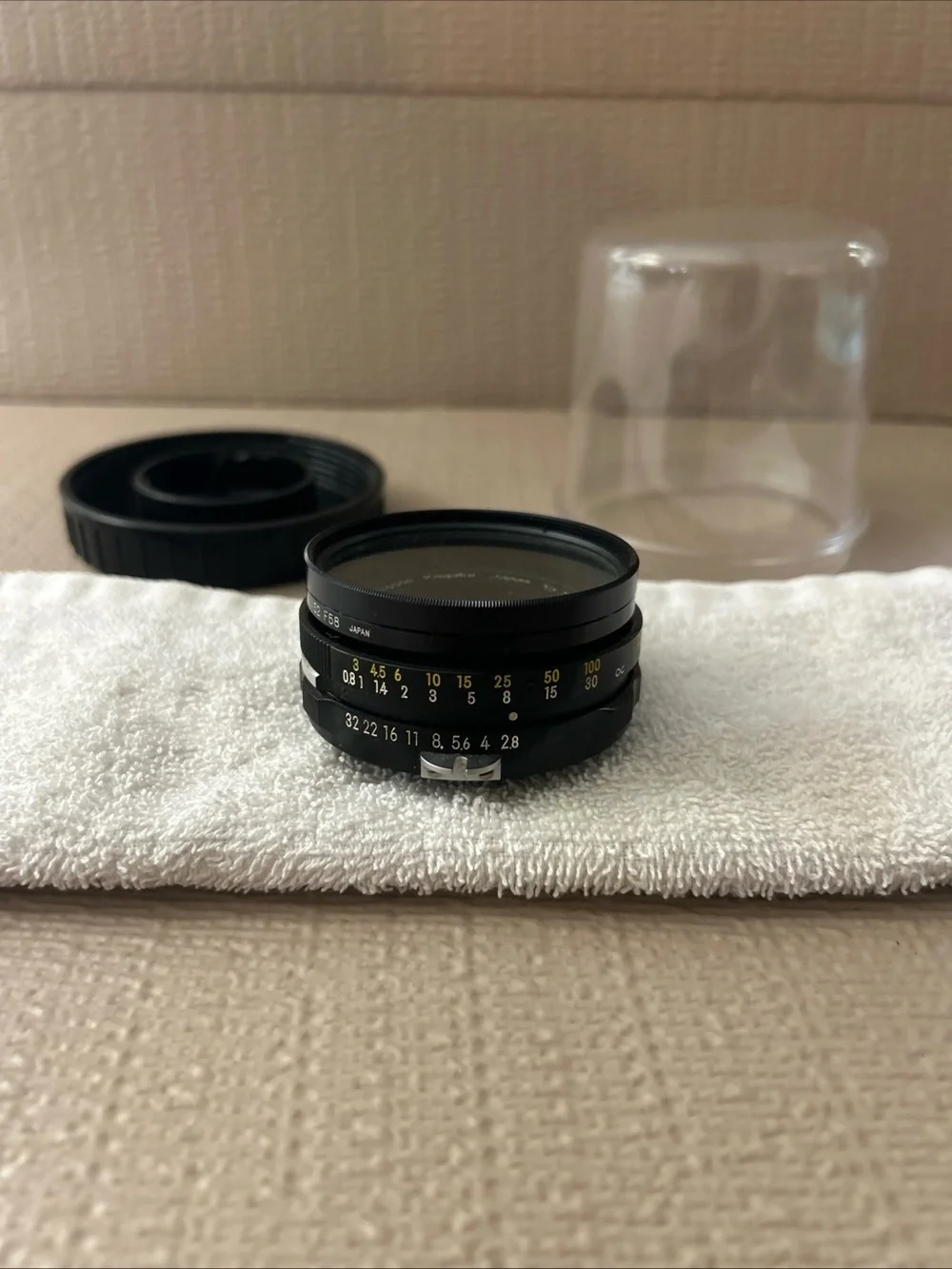 Nikon 28mm Prime Lens in Black with Clear Case